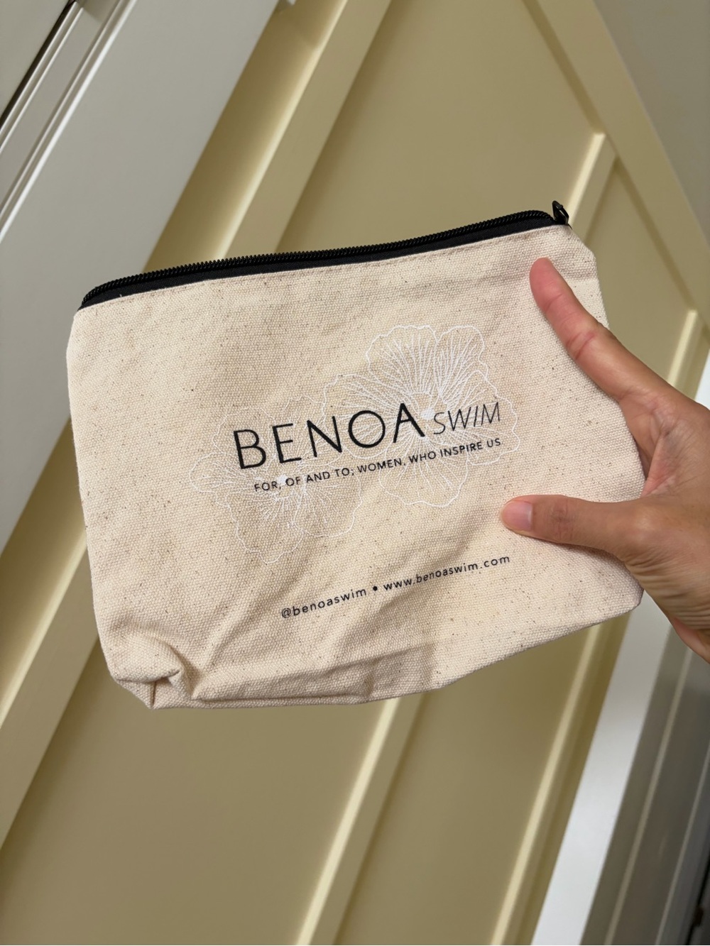 Benoa Swim Natural Canvas Zip Pouch NEW